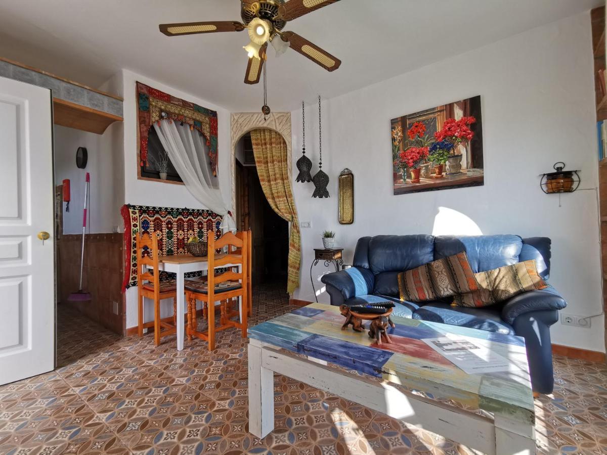 Apartamentos Alma Y Montana Cómpeta Extérieur photo